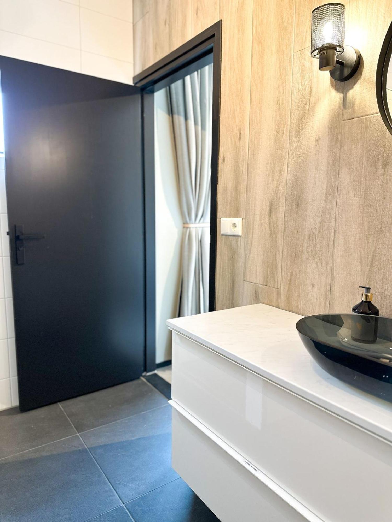 Bed & Breakfast Waterpoort - Incl Gratis Licht Ontbijt En Parking Sneek Ngoại thất bức ảnh