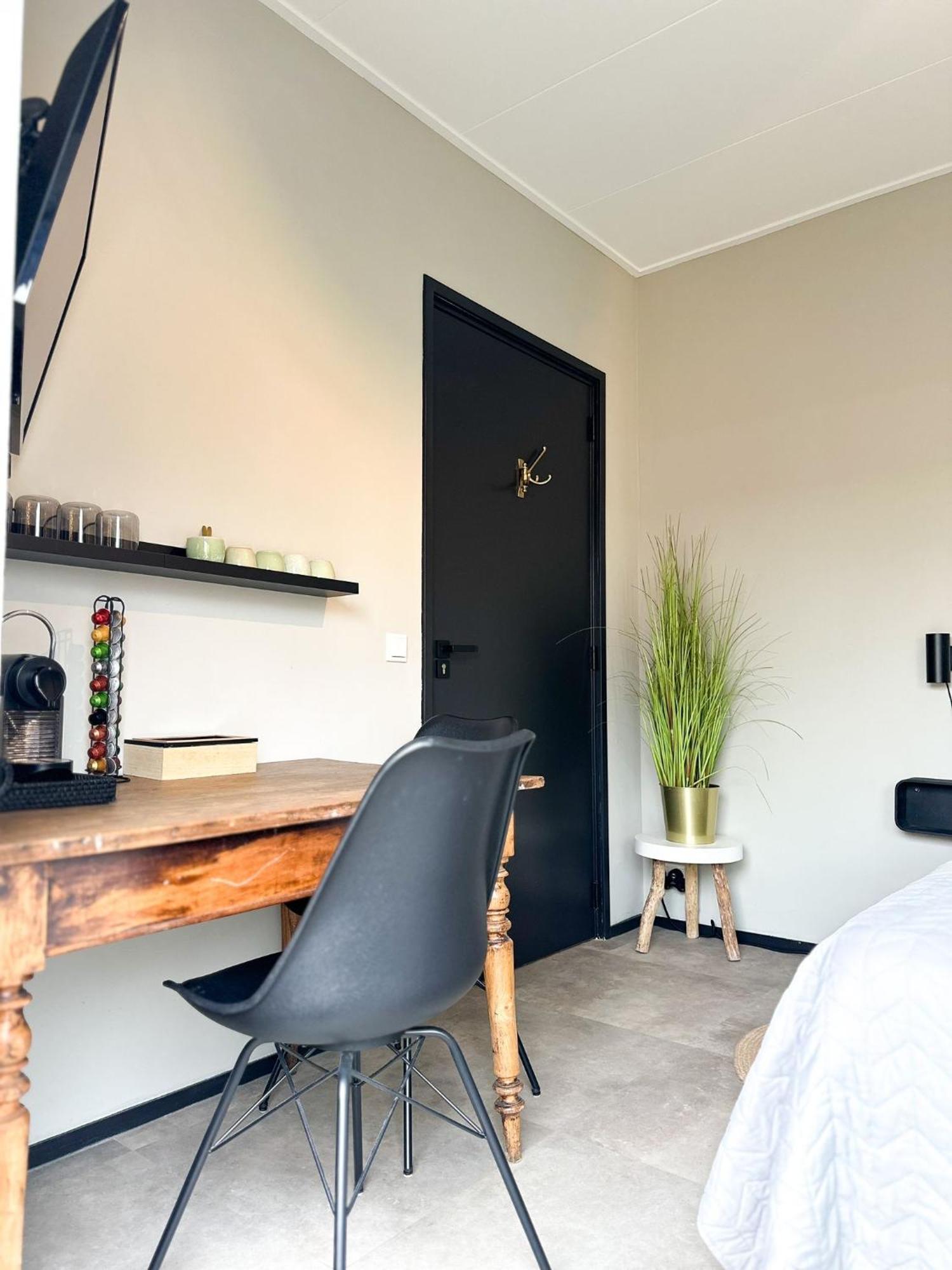 Bed & Breakfast Waterpoort - Incl Gratis Licht Ontbijt En Parking Sneek Ngoại thất bức ảnh